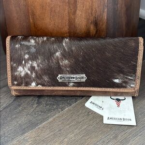 American Bison Genuine Leather,Hair on Hide,snap close,zip coin,5 card,ID,checks